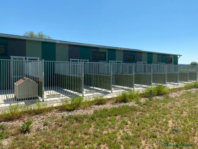 Imagen de galería {{count}}